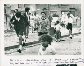 Children fleeing teargas in Manenberg.